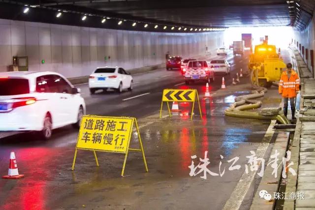 三業(yè)科技泵車出場，2小時抽排完隧道積水。