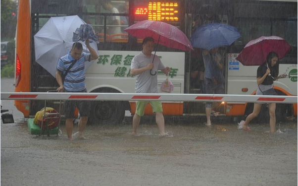 積水 抽水排污泵車