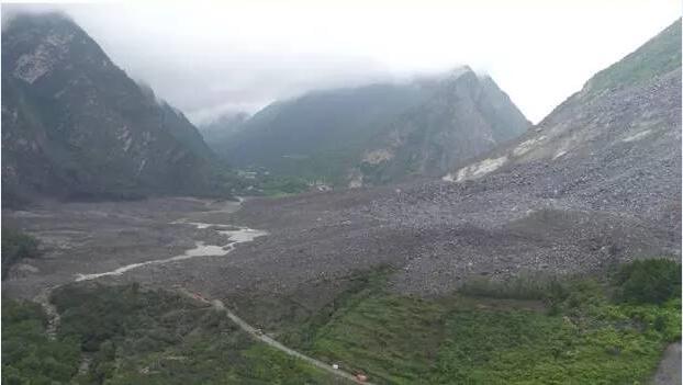 四川茂縣山體垮塌，整個村瞬間被活埋